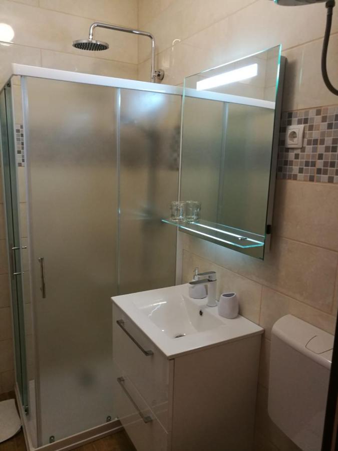 Ivanka Apartments Врбоска Екстериор снимка