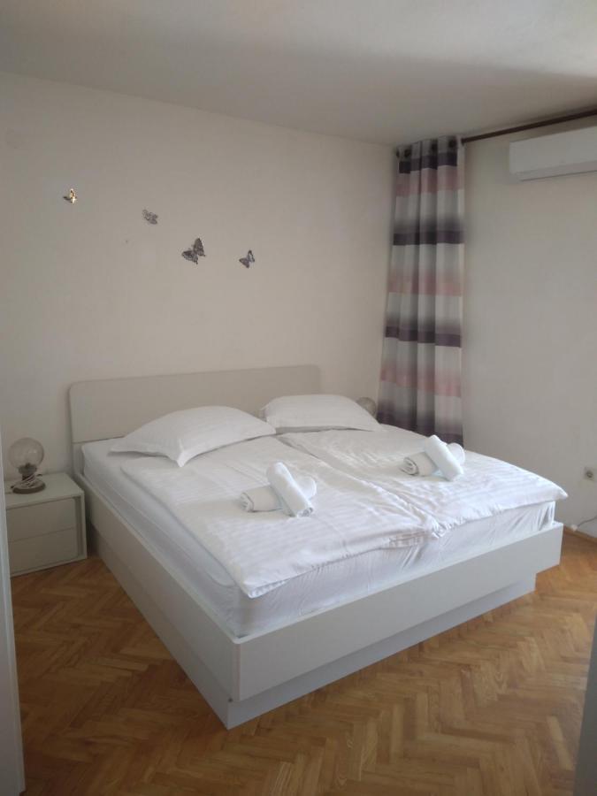 Ivanka Apartments Врбоска Екстериор снимка