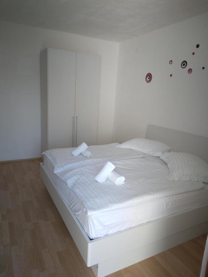 Ivanka Apartments Врбоска Стая снимка